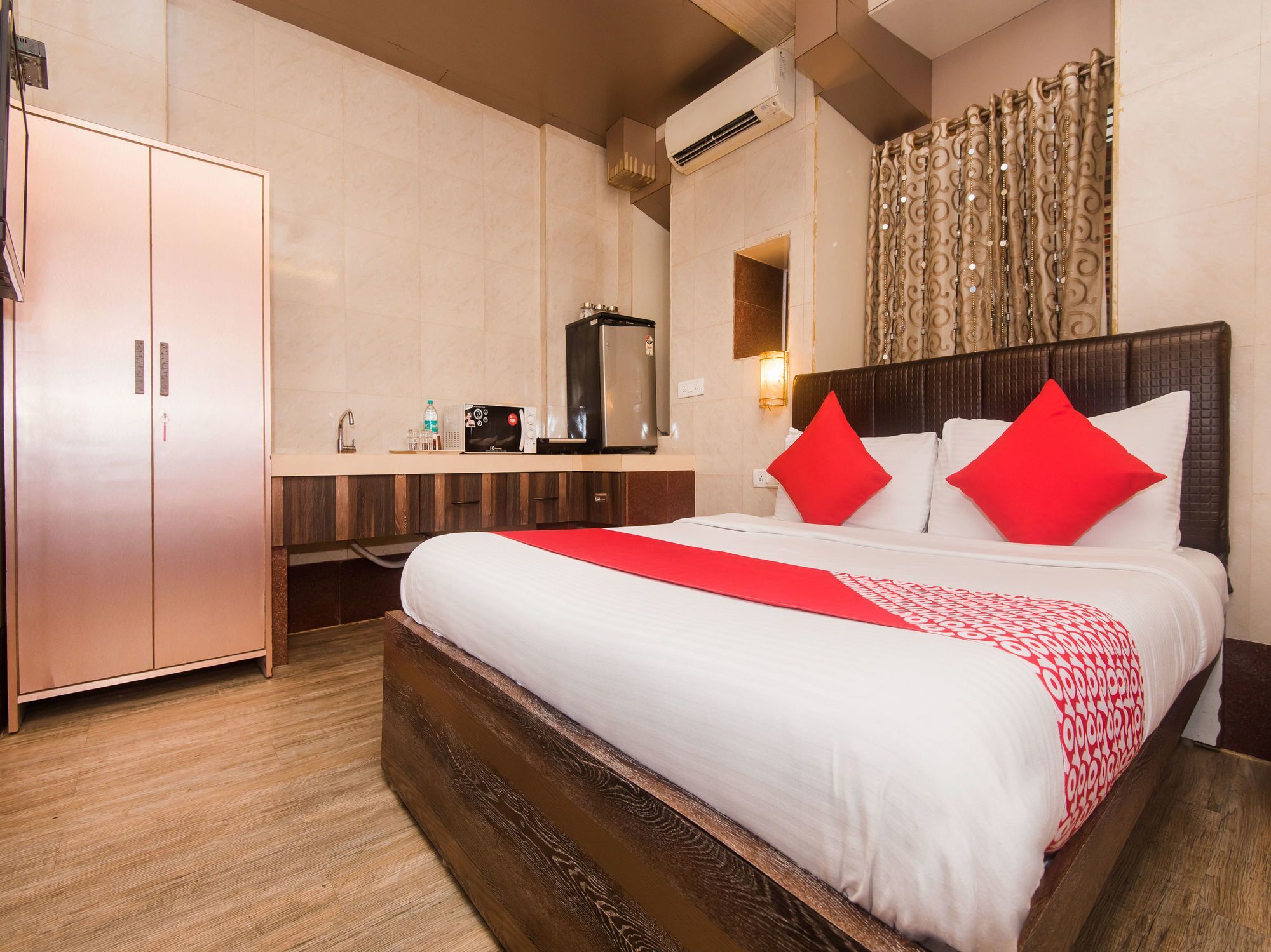 Oyo 16119 Oliver Hotel Mumbai