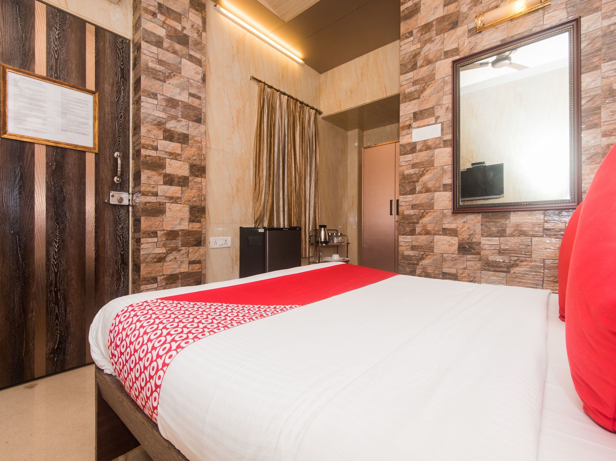 Oyo 16119 Oliver Hotel Mumbai
