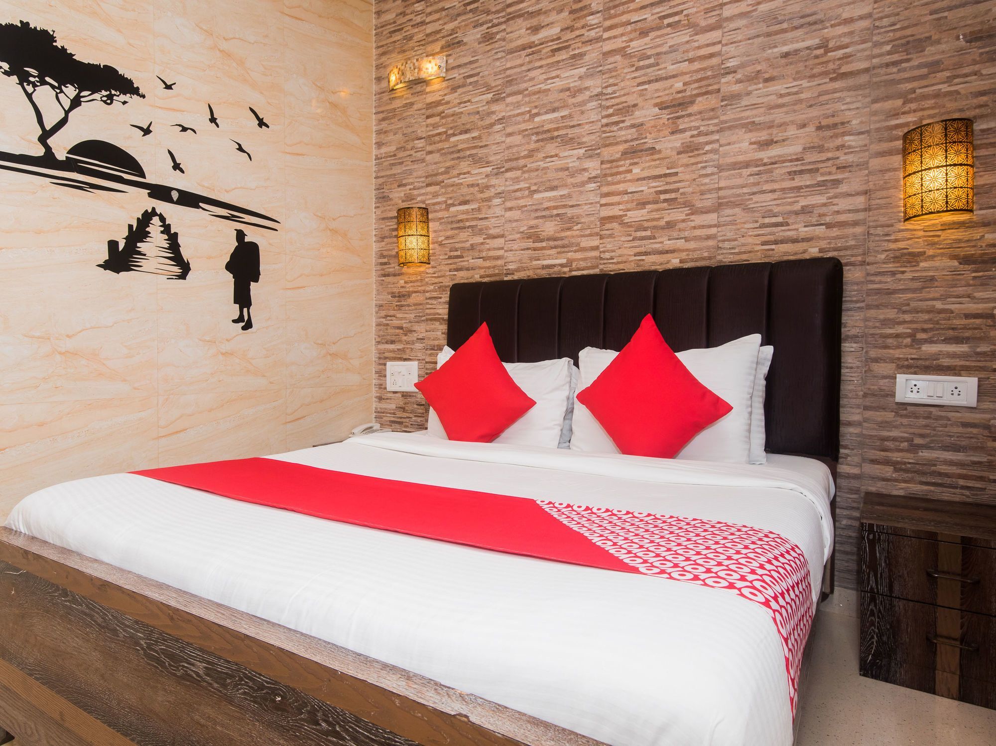 Hotel Oyo 16119 Oliver