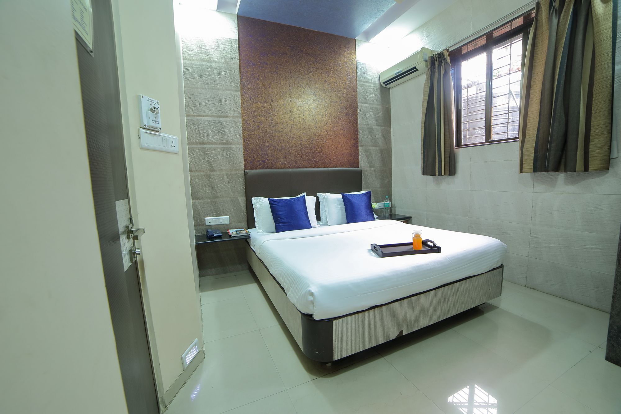Oyo 569 Station Hotel 3*