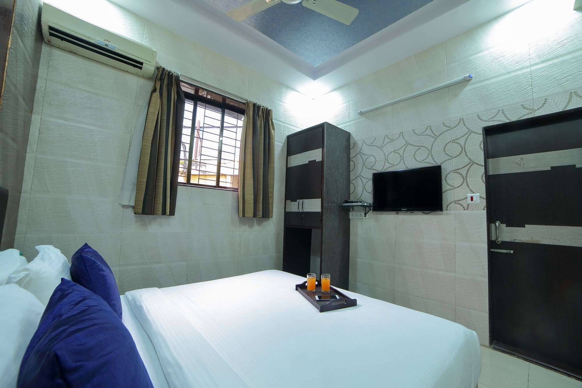 Hotel Oyo 569 Station 3*