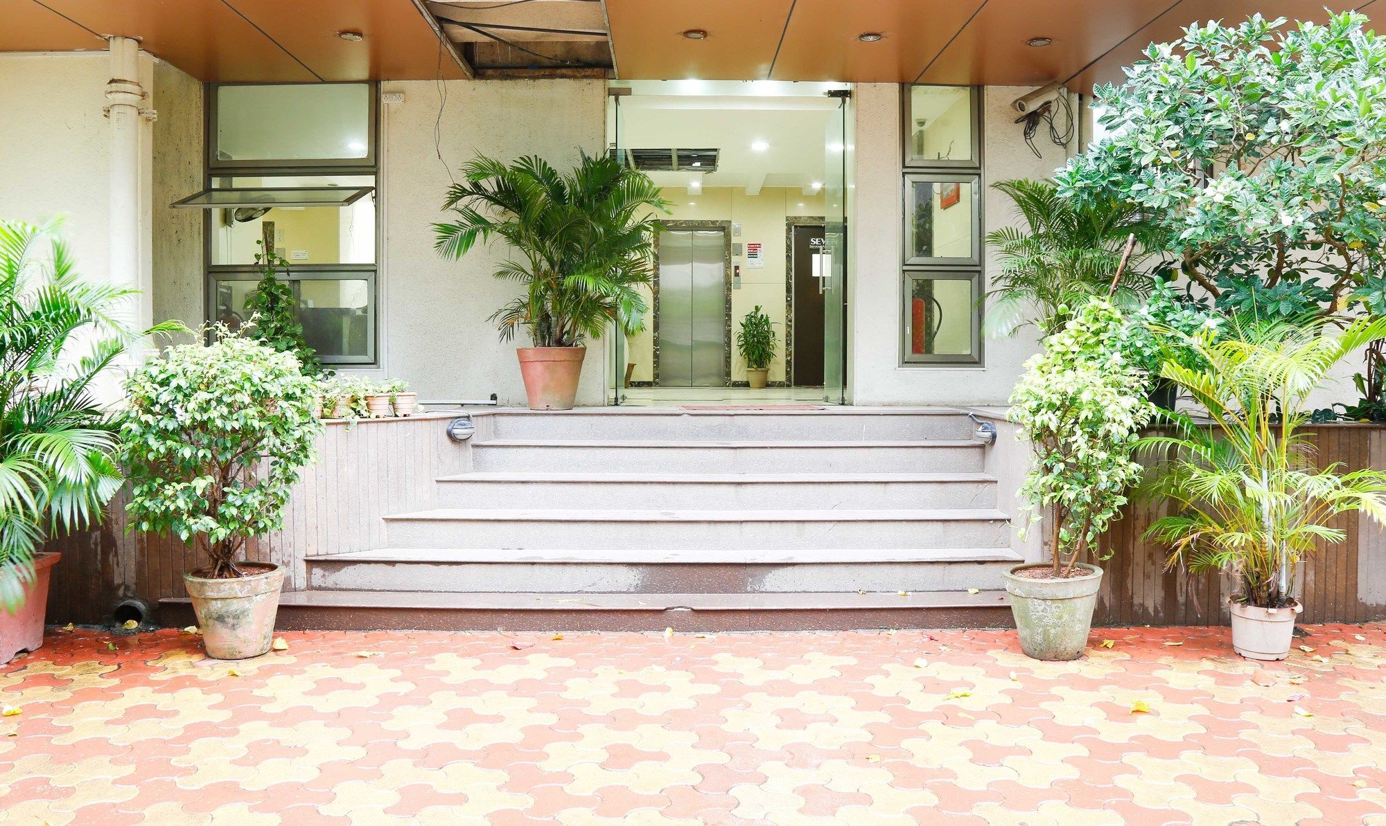 Treebo Seven Apatments Bandra Hotel 3*