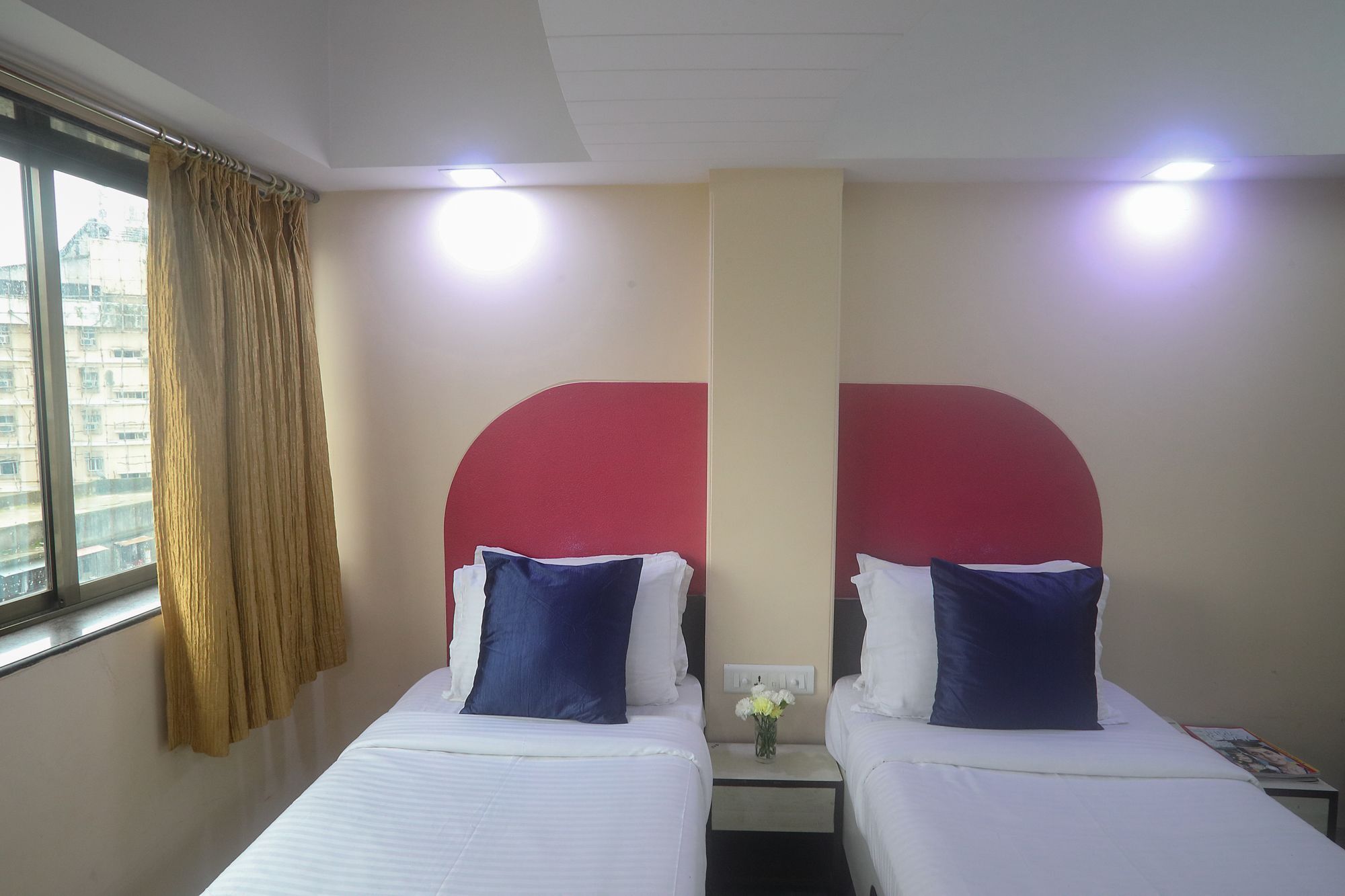 Oyo 569 Station Hotel