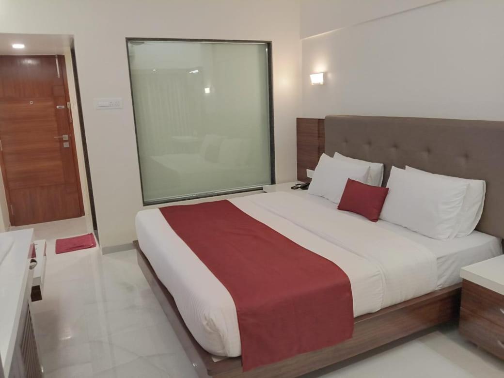 Milan International Hotel Mumbai