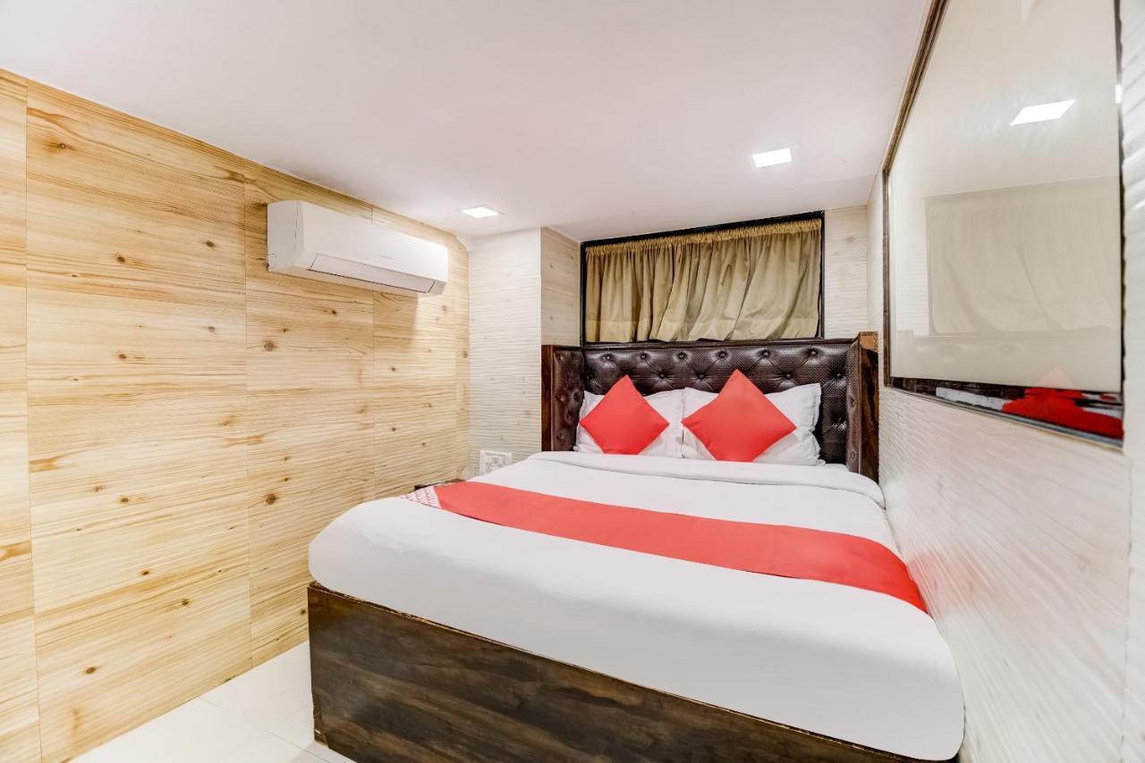 Qamar Hotel Mumbai
