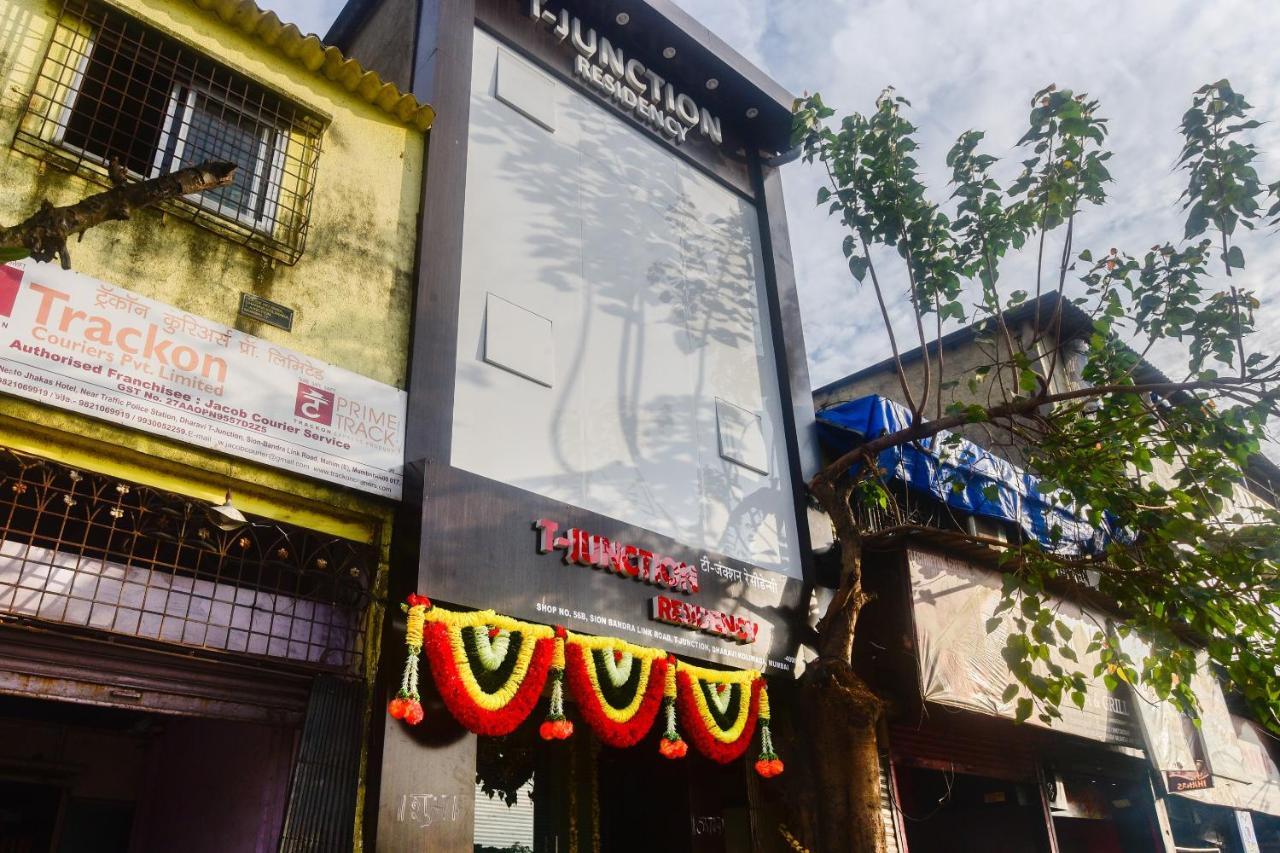 Oyo 63295 T Junction Residency Hotel Bombaim
