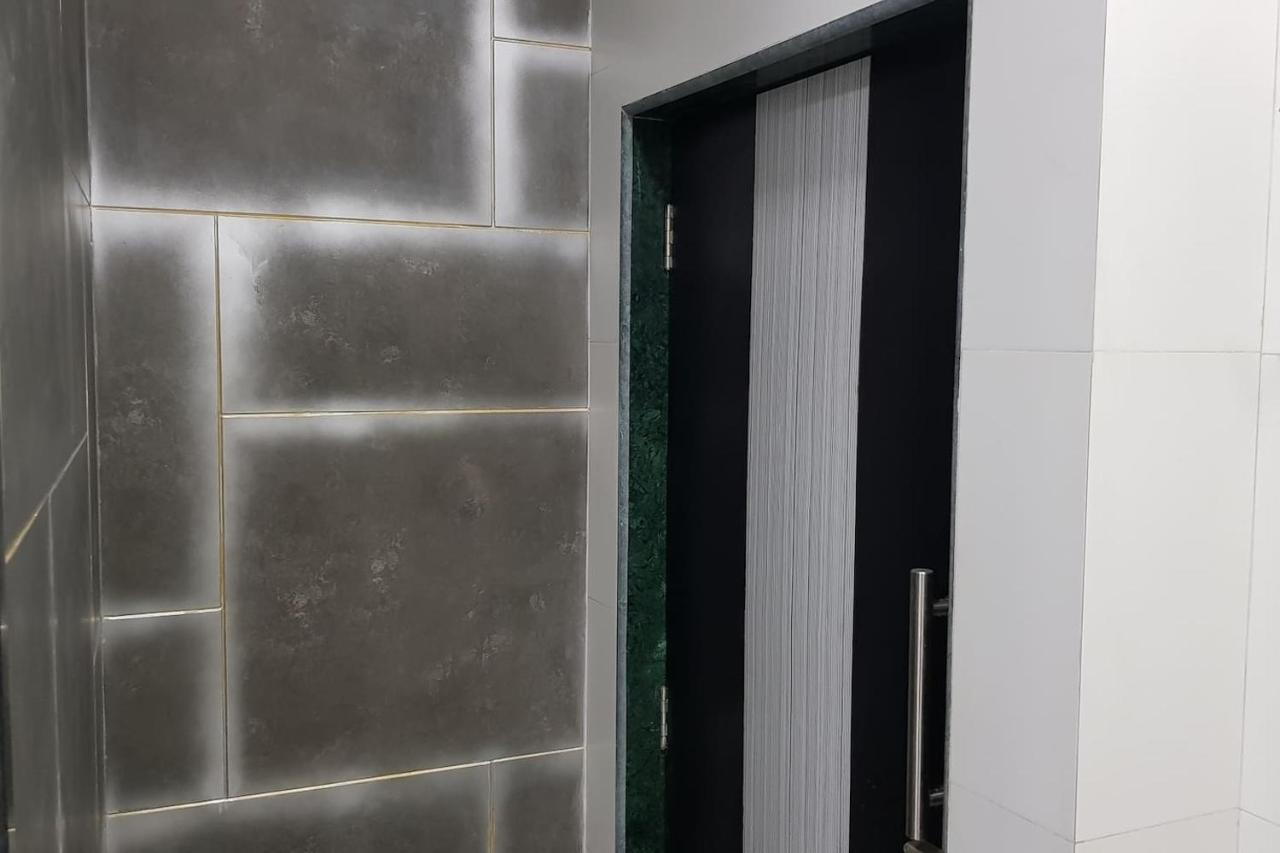 Osi Sahar Andheri East * Mumbai
