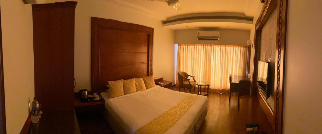 Hotel Kohinoor Park Mumbai
