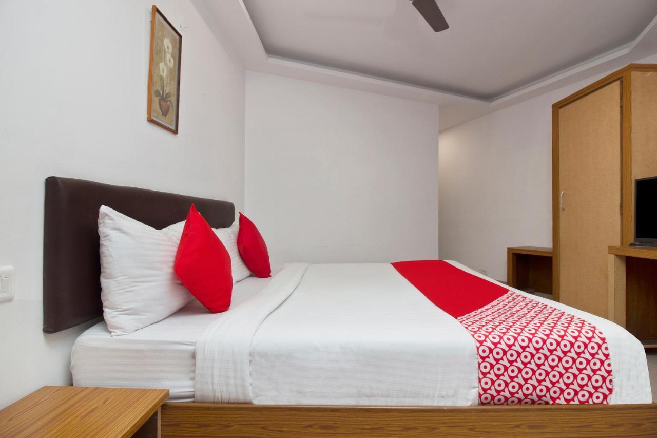 Oyo Flagship 568 Bandra Hotel 3*