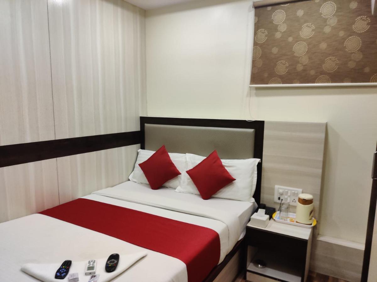 Hotel Happyland