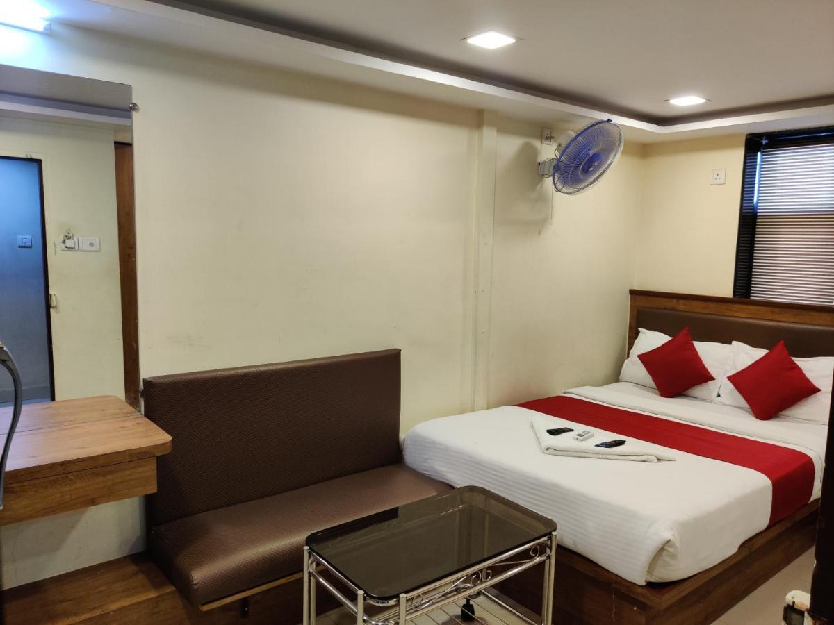 Hotel Happyland Mumbai