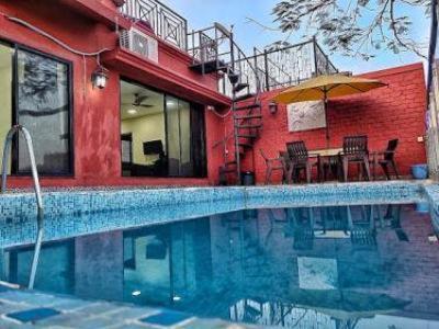 Pikasa 411, Pool Party