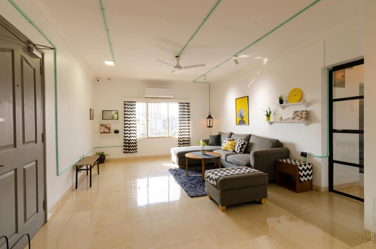 - Homestay *