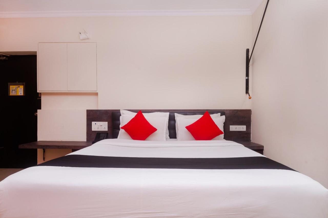 Hotel Capital O 40728 Bollywood Design