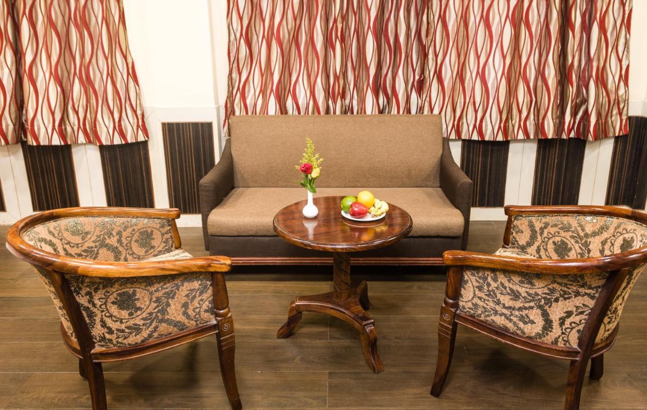 Hotel Point Dadar 2*