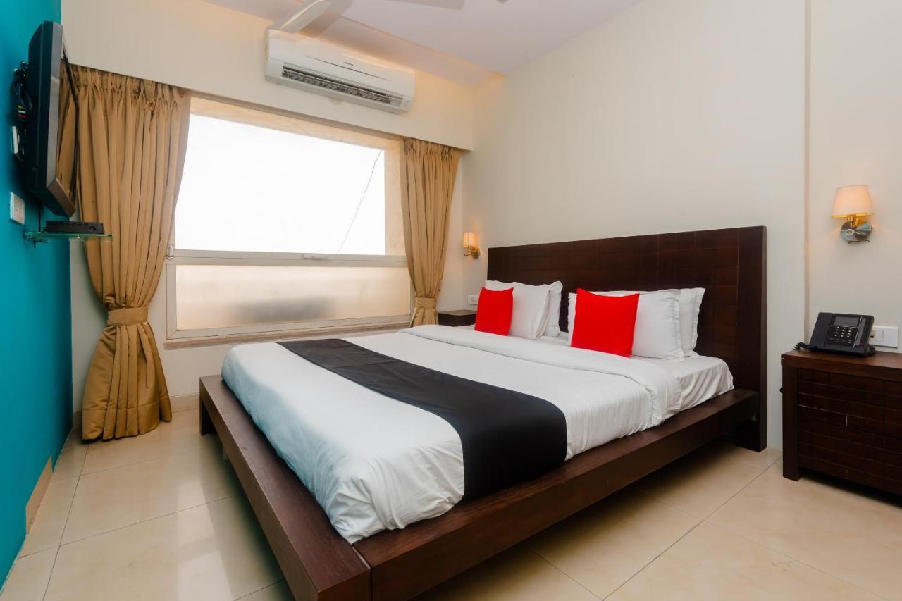 Hotel Capital O 40728 Bollywood Design