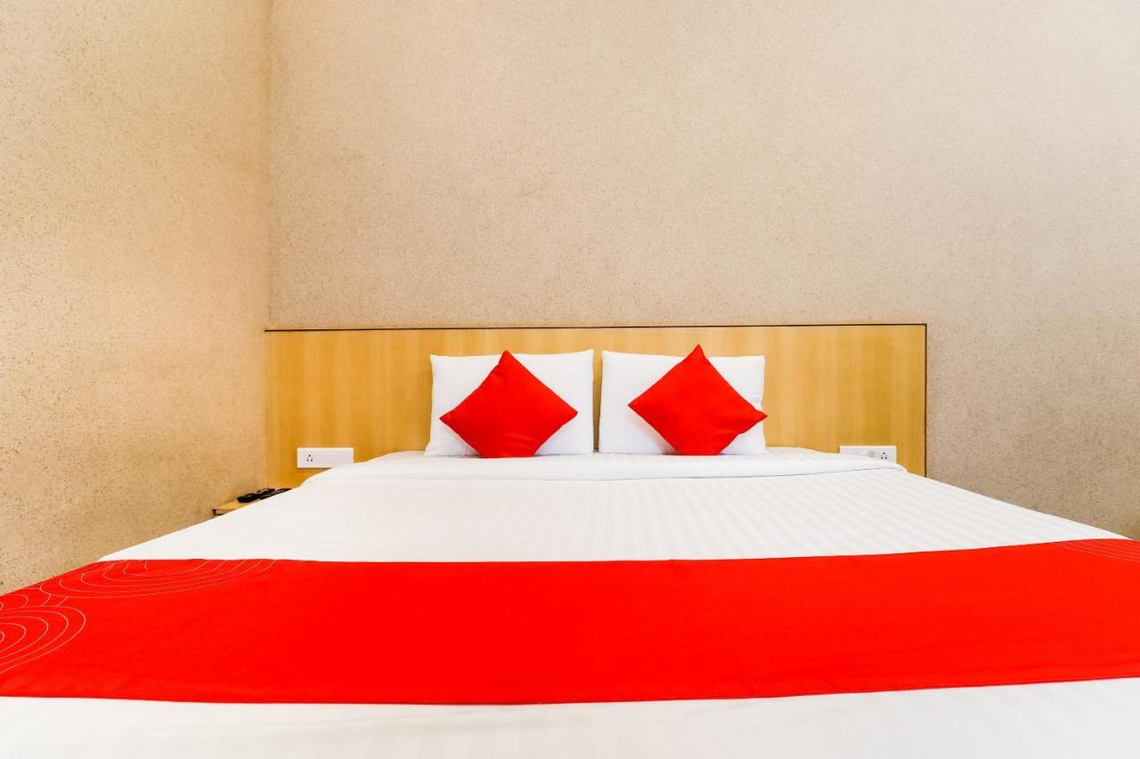 Hotel Oyo Flagship 62835 Oriental And Banquet Madh Church Mumbai