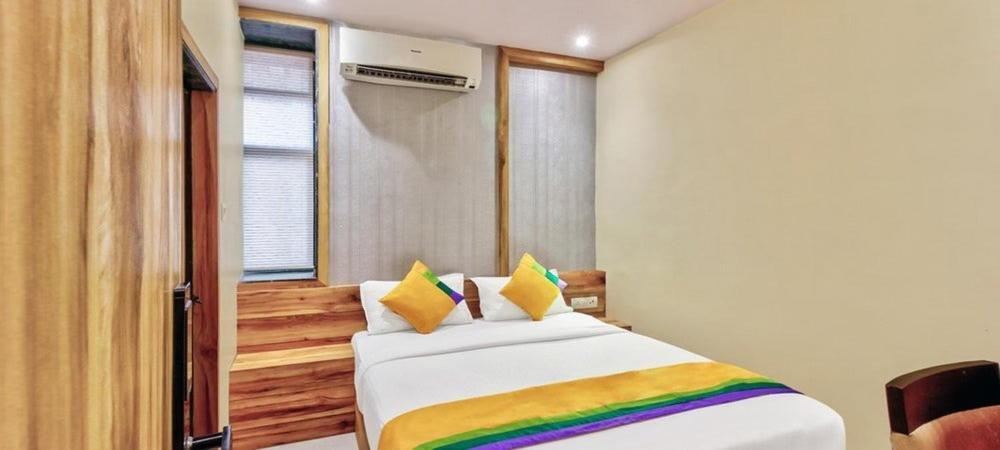 Hotel Sun Near Saifee Hospital And Hn Reliance Hospital 3*