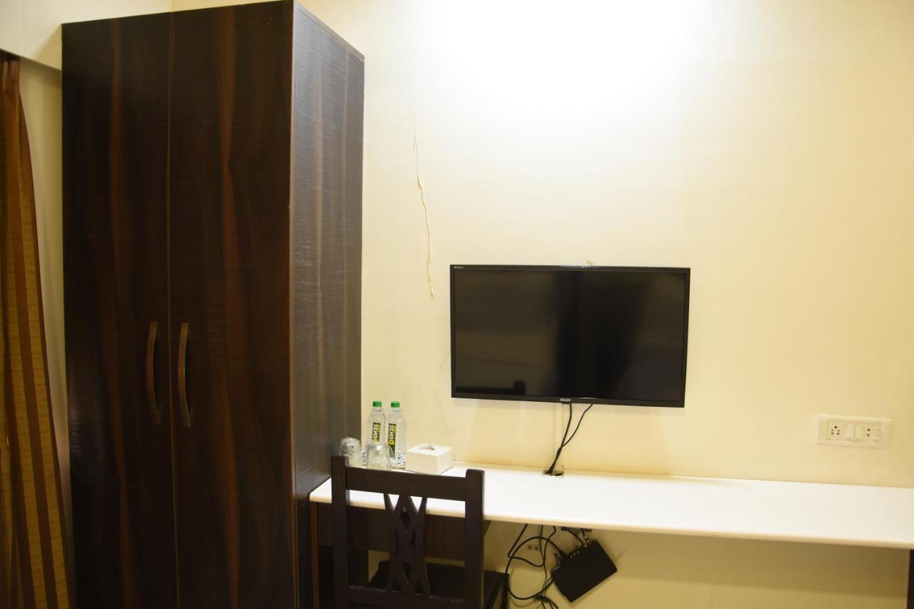Hotel Galaxy Comforts Mumbai