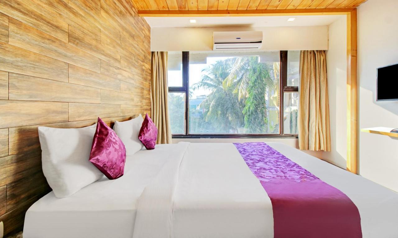 Treebo Tryst Crown 3* Mumbai