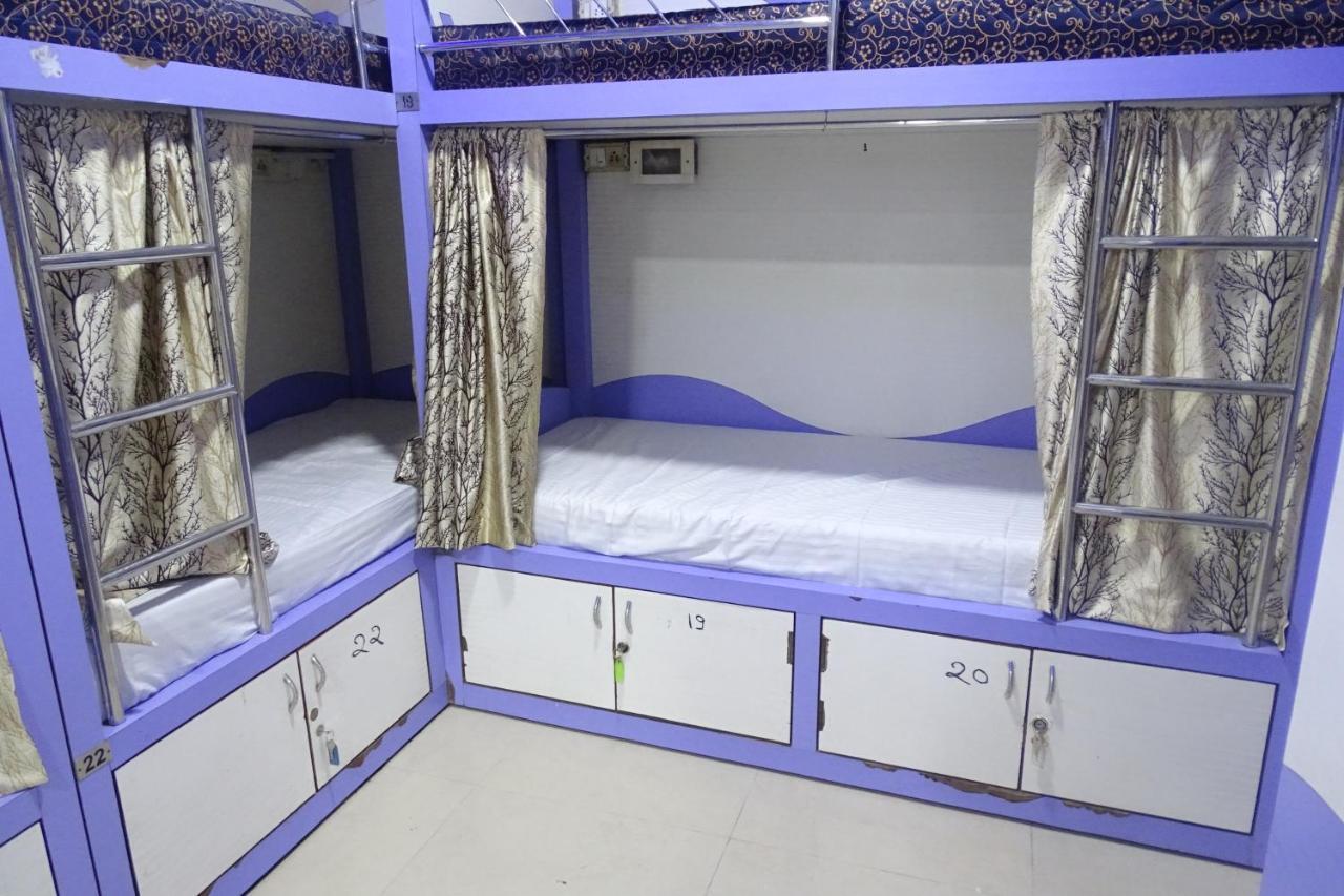 Real Rest House - Andheri East Hotel