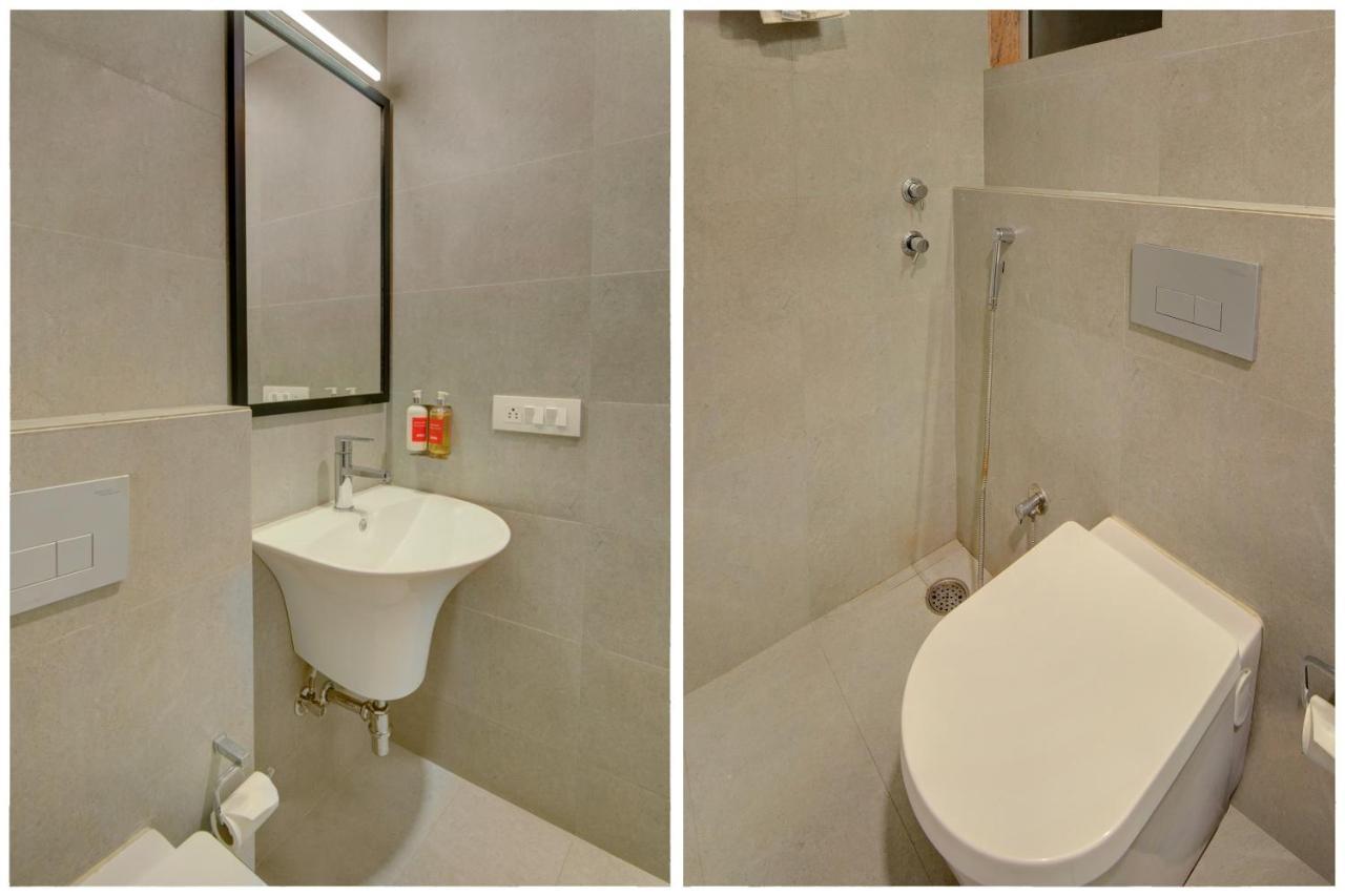Hotel Vaccinated Staff- Oyo Townhouse 105 Khar West Station 3*