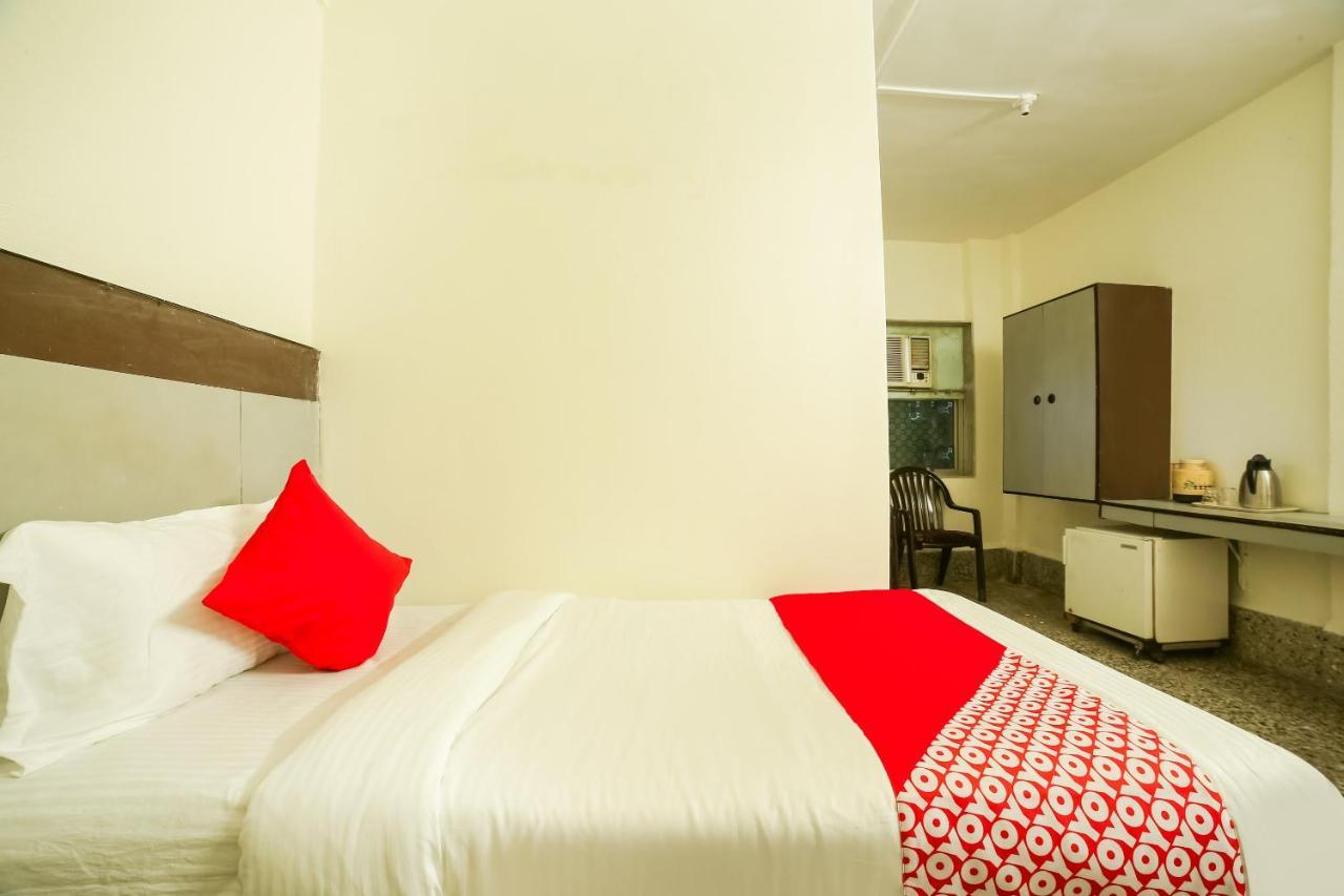 Hotel Oyo 43839 Aram Mumbai