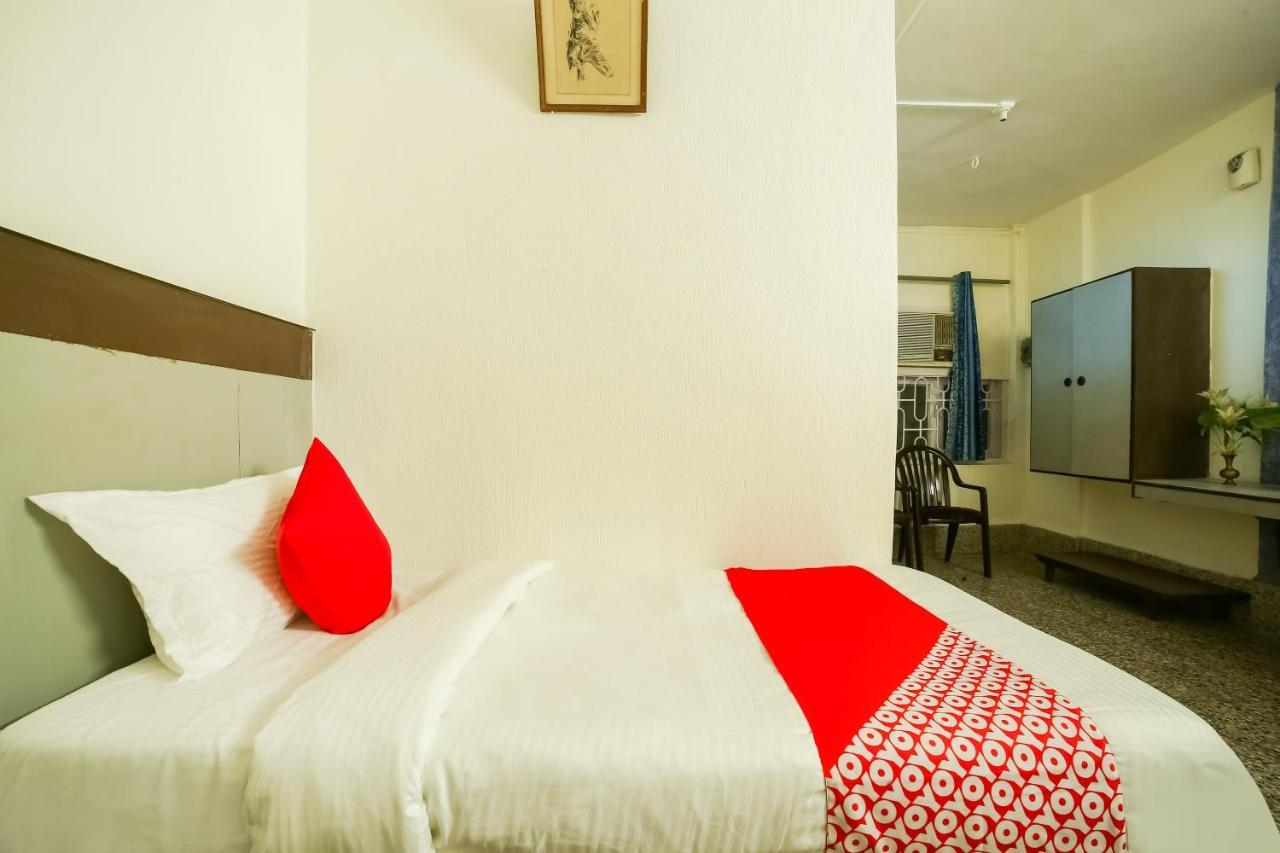 Oyo 43839 Aram Hotel 3*