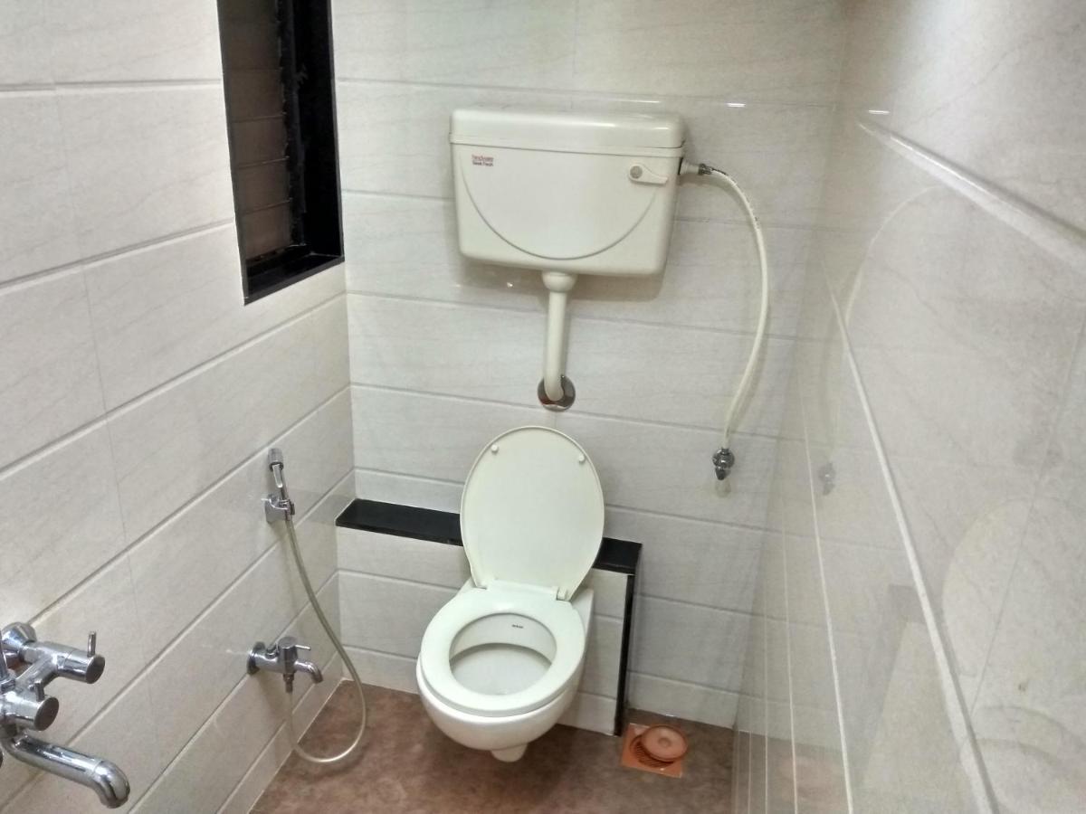 Honest Hotel 2*