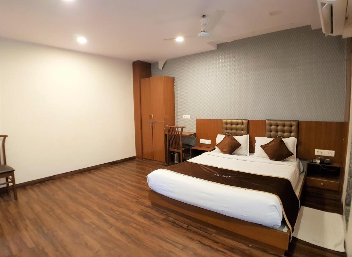 Hexa Airside Hotel 3*