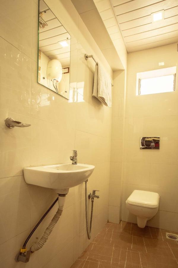 Hotel Apsara- Near J J Hospital Mumbai