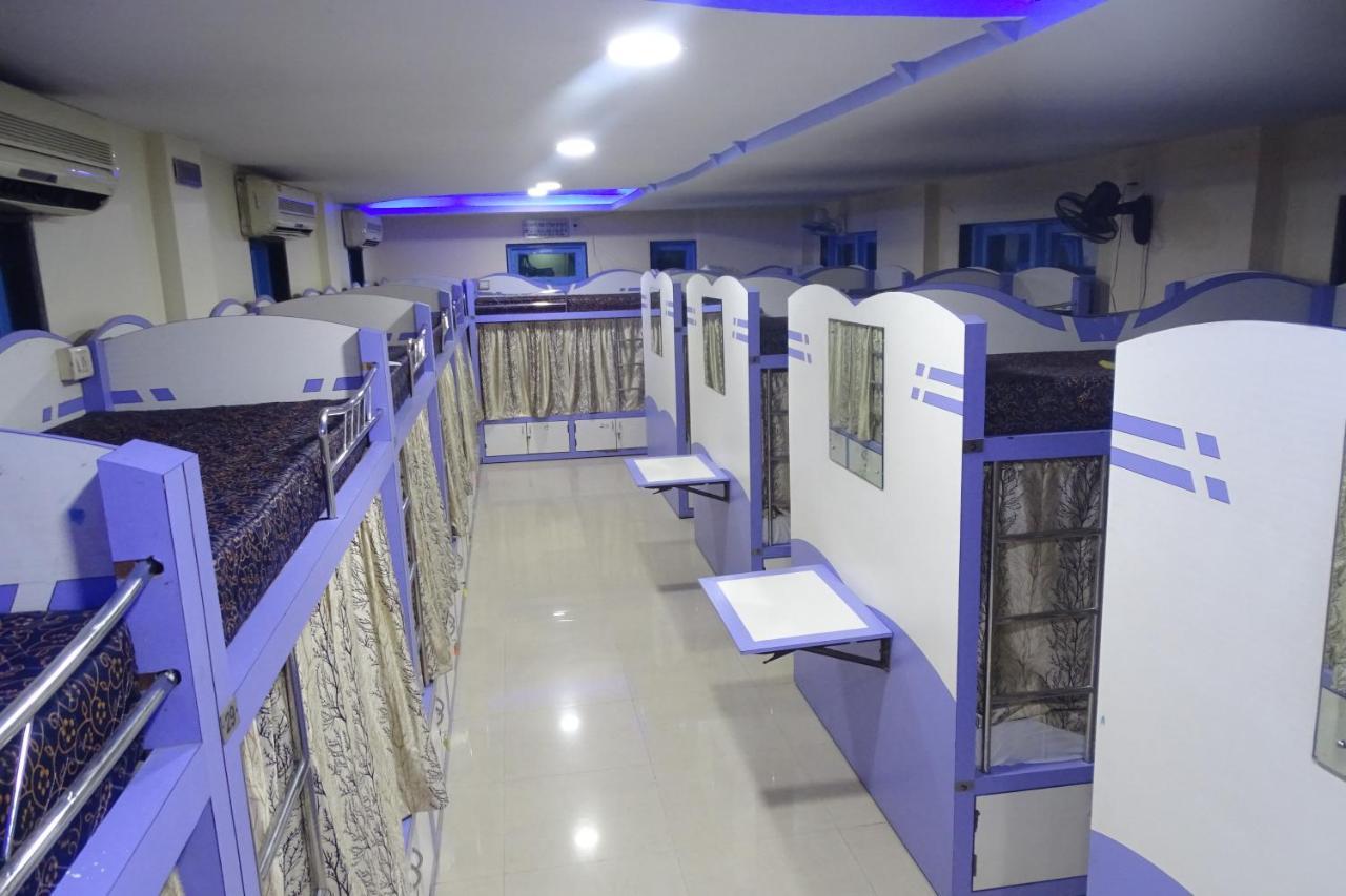 Real Rest House - Andheri East 2*