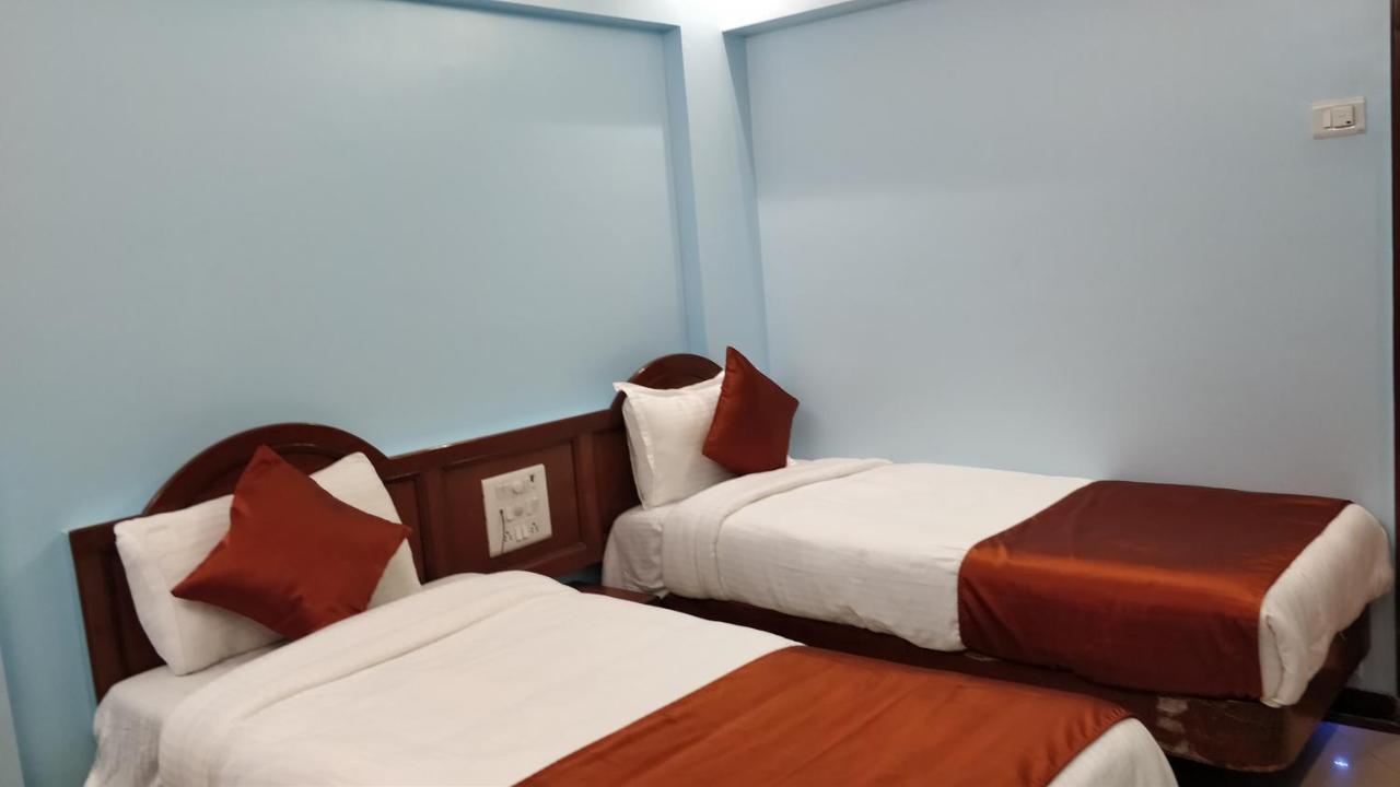 Sagar Hotel 2*
