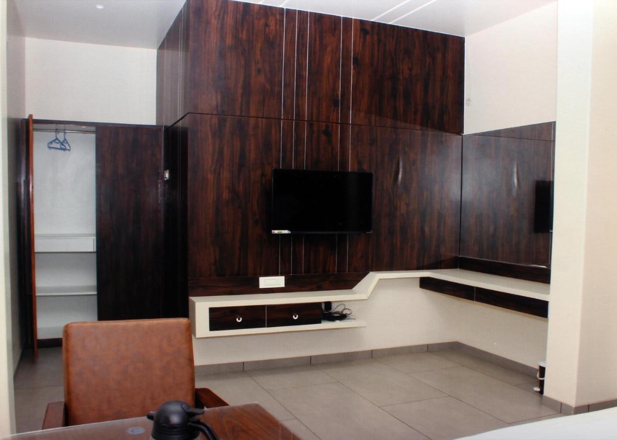 Central Park Hotel 3*