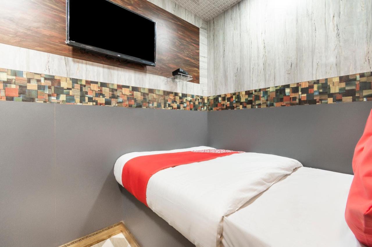 Hotel Capital 3*