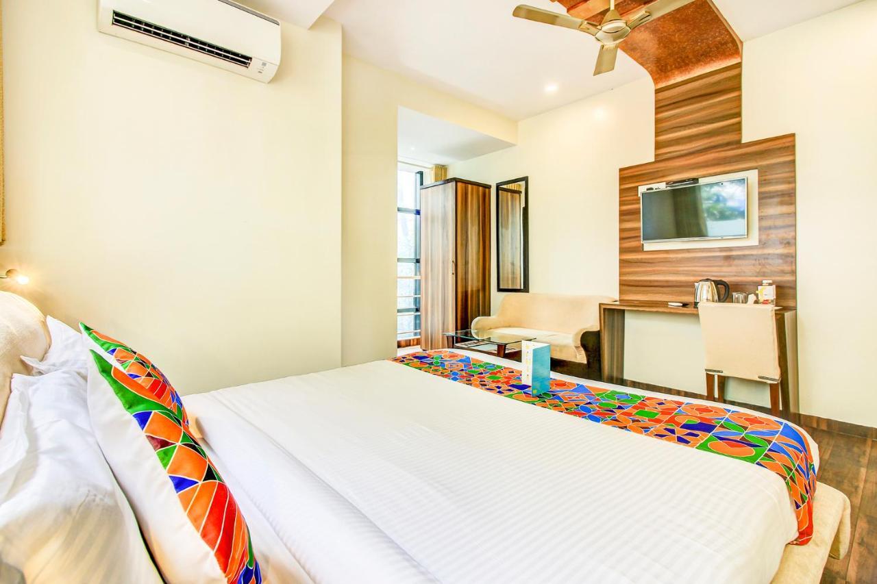 Hotel Fabhotel Axis International - Nr International Airport 3*