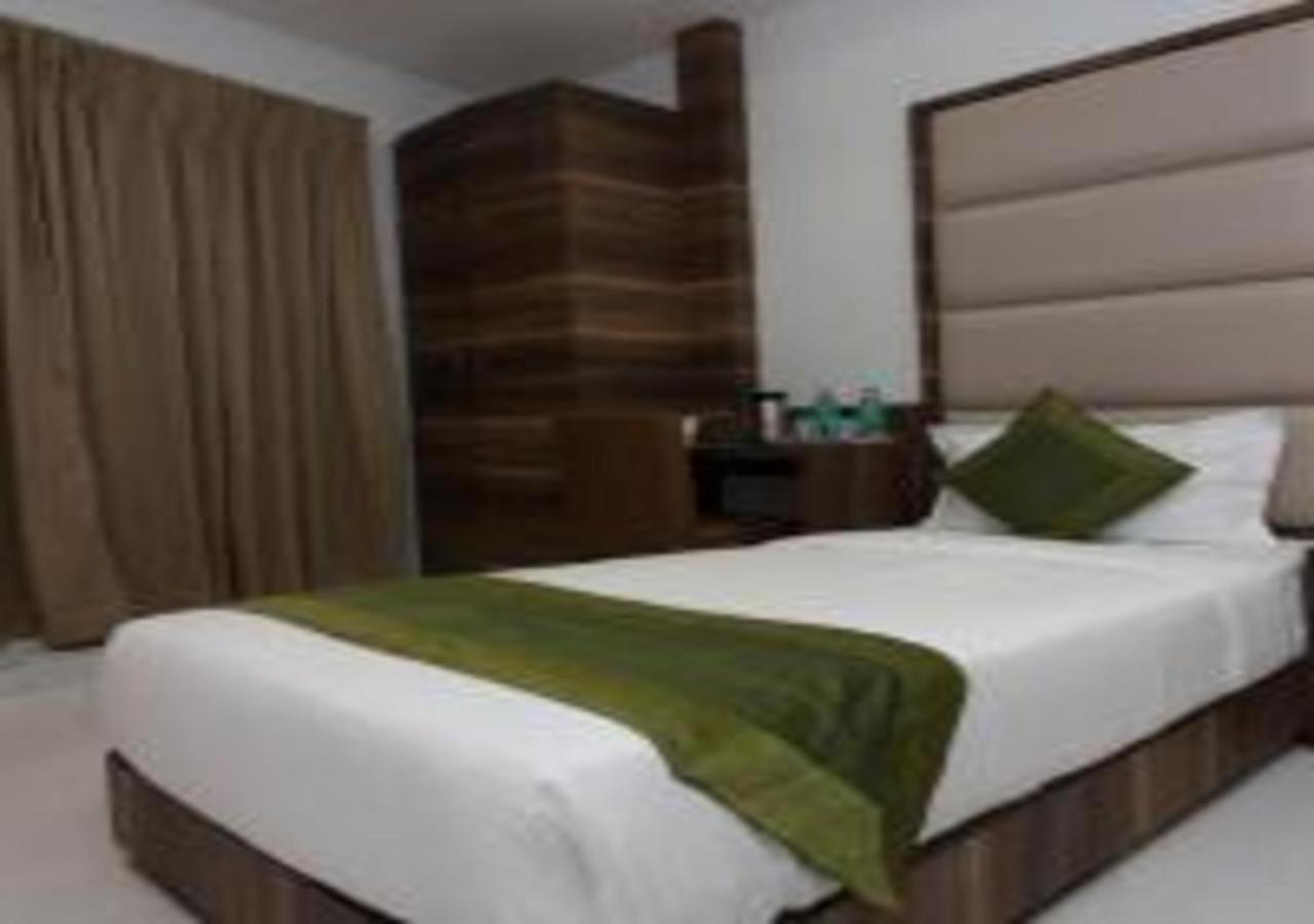 Meriton International Airport T-2 Hotel 2*