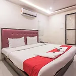 Hotel Mantra Residency 2*