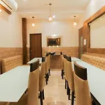 Hotel Amber Palace 3*