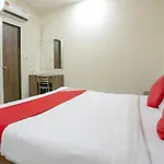 Hotel Oyo Flagship 76107 Royce Executive Mumbai