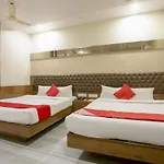 Hotel Oyo Flagship 76107 Royce Executive Mumbai