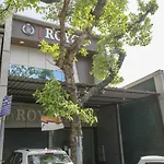 Oyo Flagship 76107 Royce Executive