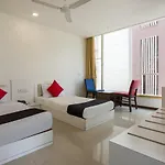 Hotel Capital O 35557 Aura