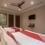 Oyo 41605 Hotel Prince Palace