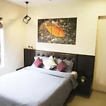 Lite - Parle East Apartment Mumbai