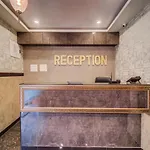 Oyo 42009 Hotel A One Suite