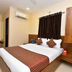Hotel Oyo 8757 Prakash Mumbai