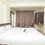 Hotel Mid Town