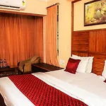 Subhash- Andheri Hotel