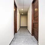 Oyo 80295 Hotel Basera